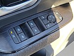 New 2026 NISSAN KICKS SV in JACKSONVILLE, FLORIDA (Photo 12)