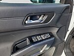 New 2026 NISSAN PATHFINDER SL in JACKSONVILLE, FLORIDA (Photo 16)