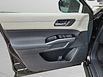 New 2026 NISSAN PATHFINDER SL in JACKSONVILLE, FLORIDA (Photo 15)
