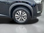 New 2026 NISSAN PATHFINDER SL in JACKSONVILLE, FLORIDA (Photo 9)