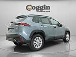 New 2026 TOYOTA COROLLA CROSS LE in JACKSONVILLE, FLORIDA (Photo 19)