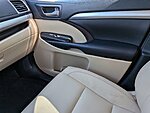 Used 2018 TOYOTA HIGHLANDER  in JACKSONVILLE, FLORIDA (Photo 18)