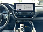 Used 2024 TOYOTA GRAND HIGHLANDER XLE in ATLANTIC BEACH, FLORIDA (Photo 30)
