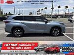 Used 2022 TOYOTA HIGHLANDER XLE AWD (NATL) in JACKSONVILLE, FLORIDA (Photo 11)