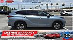 Used 2022 TOYOTA HIGHLANDER XLE AWD (NATL) in JACKSONVILLE, FLORIDA (Photo 9)