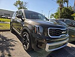 Used 2025 KIA TELLURIDE S in JACKSONVILLE, FLORIDA (Photo 3)