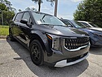 Used 2025 KIA CARNIVAL LXS in JACKSONVILLE, FLORIDA (Photo 3)
