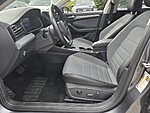 Used 2025 Volkswagen Jetta 1.5T SE in JACKSONVILLE, FLORIDA (Photo 11)