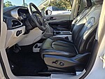 Used 2023 CHRYSLER PACIFICA TOURING L in JACKSONVILLE, FLORIDA (Photo 11)