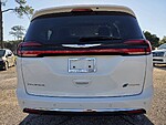 Used 2023 CHRYSLER PACIFICA TOURING L in JACKSONVILLE, FLORIDA (Photo 6)