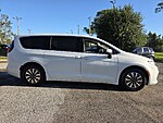 Used 2023 CHRYSLER PACIFICA TOURING L in JACKSONVILLE, FLORIDA (Photo 8)