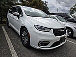Used 2023 CHRYSLER PACIFICA TOURING L in JACKSONVILLE, FLORIDA (Photo 3)