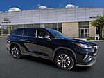 Used 2020 TOYOTA HIGHLANDER XLE in JACKSONVILLE, FLORIDA (Photo 2)