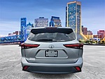 Used 2022 TOYOTA HIGHLANDER XLE in JACKSONVILLE, FLORIDA (Photo 9)