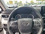 Used 2023 TOYOTA HIGHLANDER HYBRID LE in JACKSONVILLE, FLORIDA (Photo 20)
