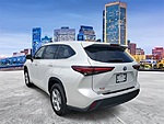 Used 2023 TOYOTA HIGHLANDER HYBRID LE in JACKSONVILLE, FLORIDA (Photo 3)