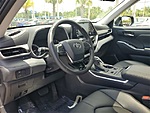 Used 2021 TOYOTA HIGHLANDER XLE in JACKSONVILLE, FLORIDA (Photo 14)