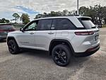 New 2025 JEEP GRAND CHEROKEE LIMITED 4X2 in NEW PORT RICHEY, FLORIDA (Photo 5)
