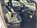New 2026 CHRYSLER VOYAGER LX FWD in NEW PORT RICHEY, FLORIDA (Photo 18)