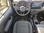 New 2026 JEEP GLADIATOR SPORT S 4X4 in NEW PORT RICHEY, FLORIDA (Photo 16)