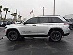 New 2026 JEEP GRAND CHEROKEE LAREDO ALTITUDE 4X2 in NEW PORT RICHEY, FLORIDA (Photo 4)