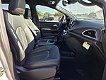 New 2026 CHRYSLER PACIFICA SELECT FWD in NEW PORT RICHEY, FLORIDA (Photo 18)