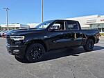 New 2026 RAM 1500 LIMITED 4X4 CREW CAB 5'7