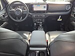 New 2026 JEEP GLADIATOR SAHARA 4X4 in NEW PORT RICHEY, FLORIDA (Photo 17)