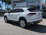 Used 2021 Volkswagen Atlas Cross Sport 2.0T SE W/TECHNOLOGY FWD in LAKE PARK, FLORIDA (Photo 5)