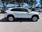Used 2021 Volkswagen Atlas Cross Sport 2.0T SE W/TECHNOLOGY FWD in LAKE PARK, FLORIDA (Photo 8)