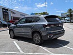 Used 2025 Volkswagen Taos SE FWD in LAKE PARK, FLORIDA (Photo 5)