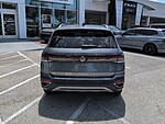 Used 2025 Volkswagen Taos SE FWD in LAKE PARK, FLORIDA (Photo 6)