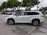 Used 2023 TOYOTA HIGHLANDER HYBRID LIMITED AWD in LAKE PARK, FLORIDA (Photo 4)