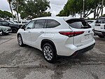 Used 2023 TOYOTA HIGHLANDER HYBRID LIMITED AWD in LAKE PARK, FLORIDA (Photo 5)