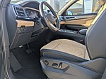 Used 2026 Volkswagen Atlas Cross Sport 2.0T SE W/TECHNOLOGY FWD in LAKE PARK, FLORIDA (Photo 12)