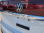 Used 2026 Volkswagen Atlas Cross Sport 2.0T SE W/TECHNOLOGY FWD in LAKE PARK, FLORIDA (Photo 9)