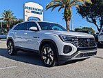 Used 2026 Volkswagen Atlas Cross Sport 2.0T SE W/TECHNOLOGY FWD in LAKE PARK, FLORIDA (Photo 1)