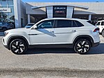 Used 2026 Volkswagen Atlas Cross Sport 2.0T SE W/TECHNOLOGY FWD in LAKE PARK, FLORIDA (Photo 4)