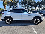 Used 2026 Volkswagen Atlas Cross Sport 2.0T SE W/TECHNOLOGY FWD in LAKE PARK, FLORIDA (Photo 8)
