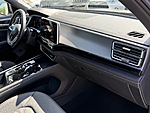 Used 2026 Volkswagen Atlas Cross Sport 2.0T SE W/TECHNOLOGY FWD in LAKE PARK, FLORIDA (Photo 19)