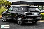 Used 2026 BUICK ENCLAVE AVENIR (Photo 2)