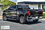 Used 2025 GMC SIERRA 1500 SLT (Photo 2)