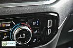 Used 2025 GMC SIERRA 1500 SLT (Photo 8)