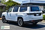 Used 2022 JEEP GRAND WAGONEER SERIES III (Photo 2)
