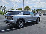 New 2025 CHEVROLET TRAVERSE FWD LT in HINESVILLE, GEORGIA (Photo 12)