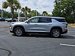 New 2025 CHEVROLET TRAVERSE FWD LT in HINESVILLE, GEORGIA (Photo 4)