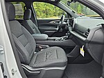 New 2026 CHEVROLET TRAVERSE FWD LT in HINESVILLE, GEORGIA (Photo 14)