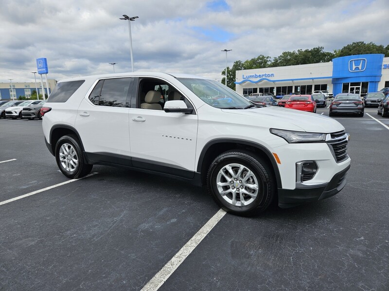 Used 2023 CHEVROLET TRAVERSE FWD 4DR LS W/1LS in LUMBERTON, NORTH CAROLINA