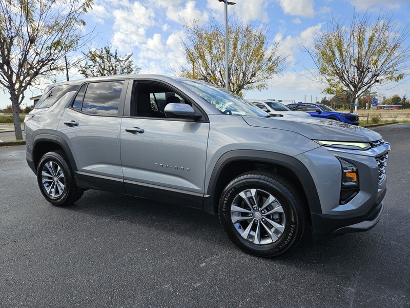 Used 2025 CHEVROLET EQUINOX FWD 4DR LT W/1LT in LUMBERTON, NORTH CAROLINA