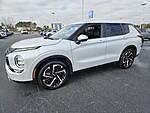 Used 2024 MITSUBISHI OUTLANDER SE FWD in LUMBERTON, NORTH CAROLINA (Photo 3)